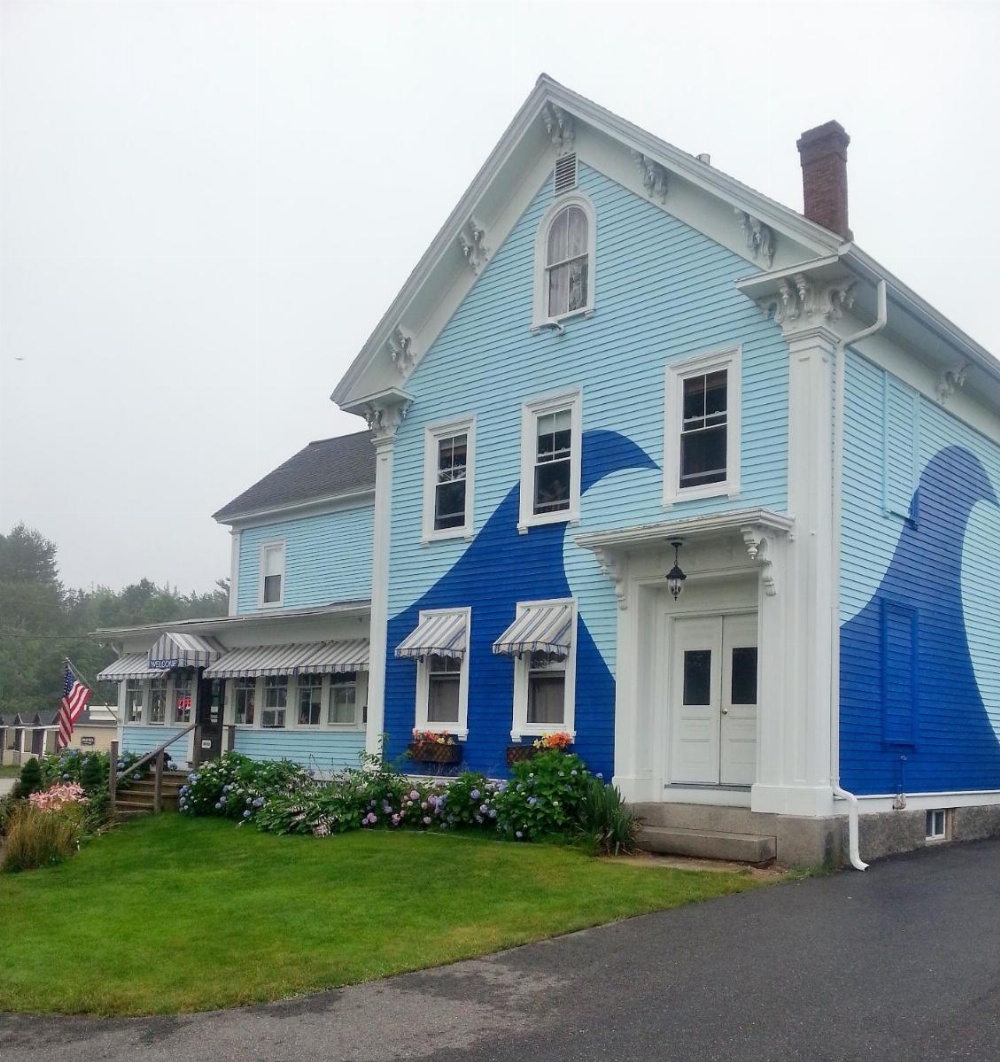 Coast Village Inn and Cottages Image 24